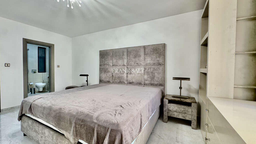 St Julians, 3 Bedrooms Bedrooms, ,1 BathroomBathrooms,For Sale,FRSA-923125