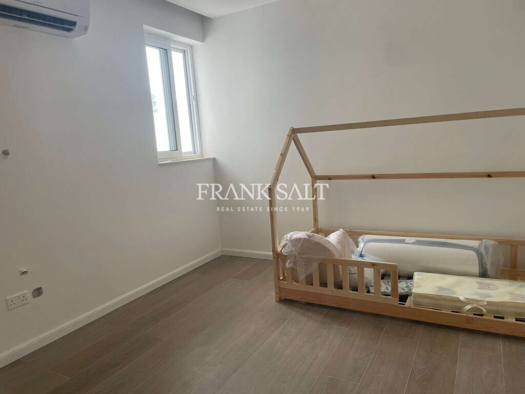 Birzebbugia, 3 Bedrooms Bedrooms, ,3 BathroomsBathrooms,For Sale,FRSA-922994