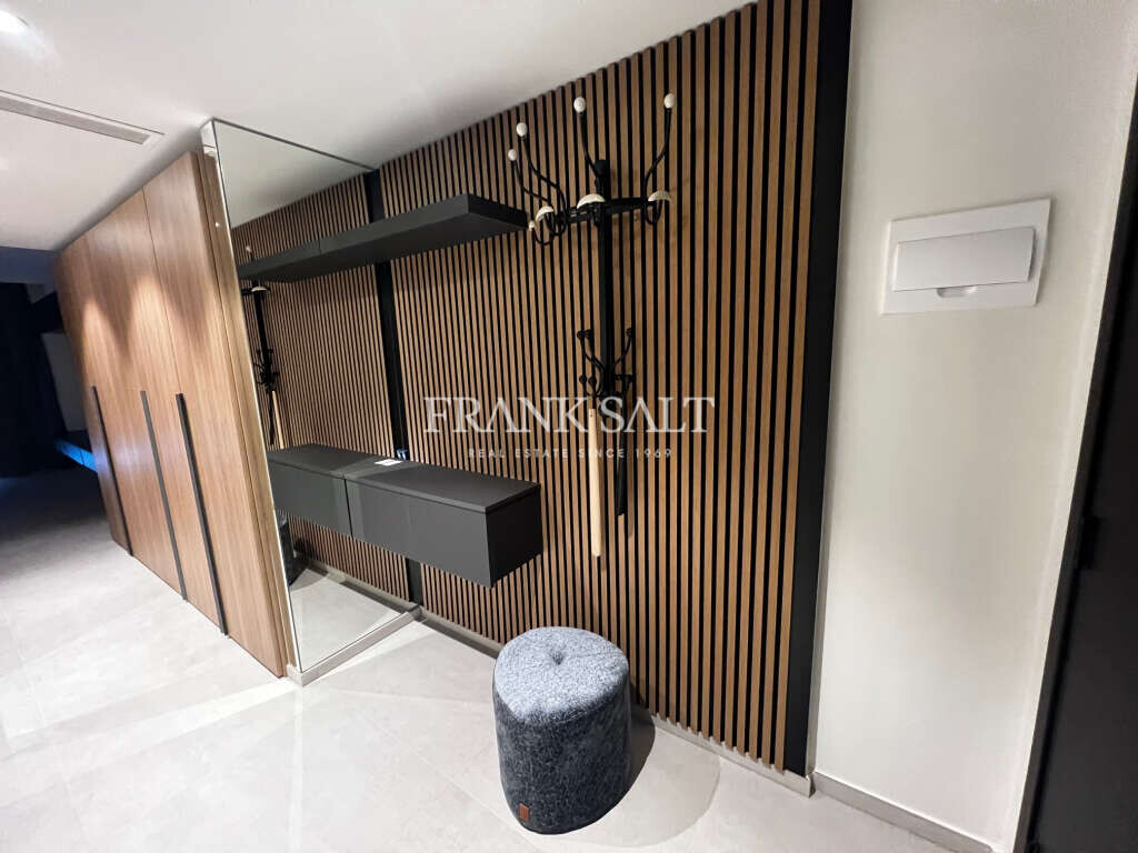 Mercury Suites, 1 Bedroom Bedrooms, ,1 BathroomBathrooms,For Sale,FRSA-923036