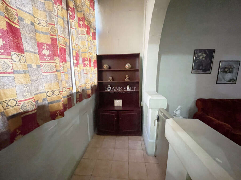 Paola, 1 Bedroom Bedrooms, ,1 BathroomBathrooms,For Sale,FRSA-922819