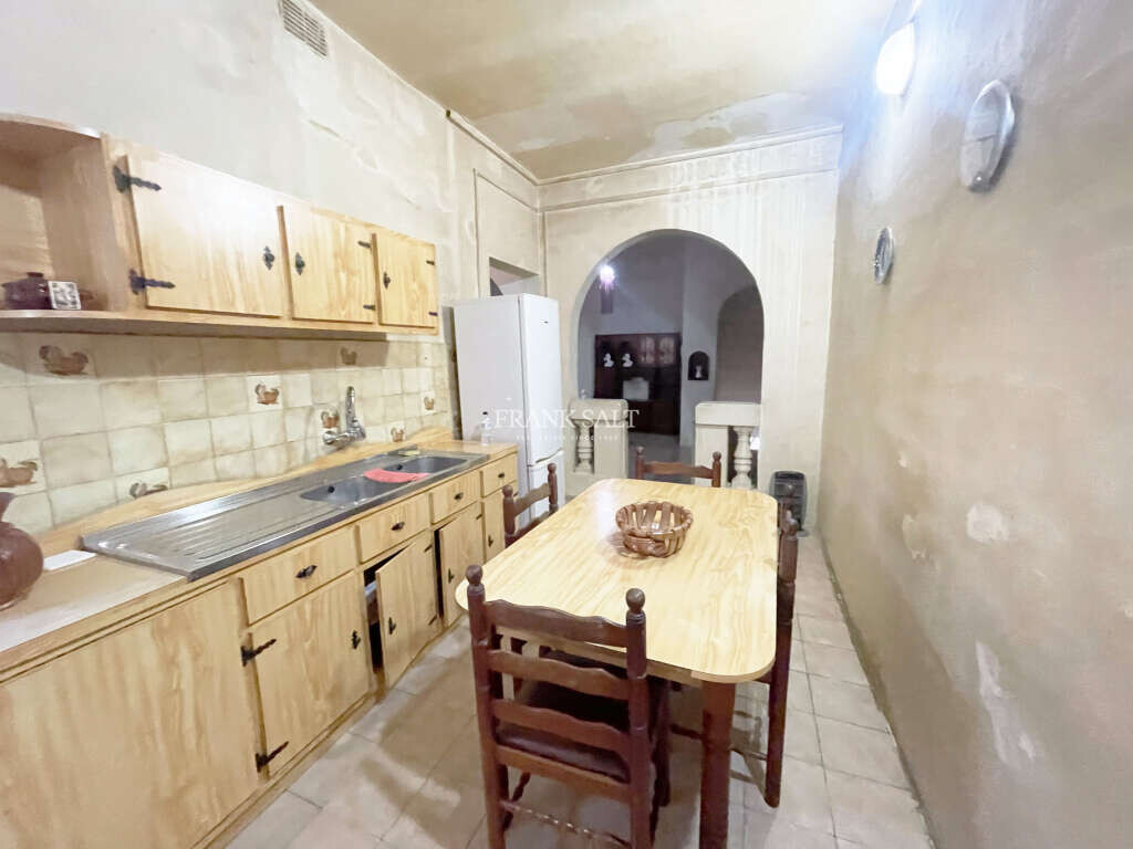 Paola, 1 Bedroom Bedrooms, ,1 BathroomBathrooms,For Sale,FRSA-922819