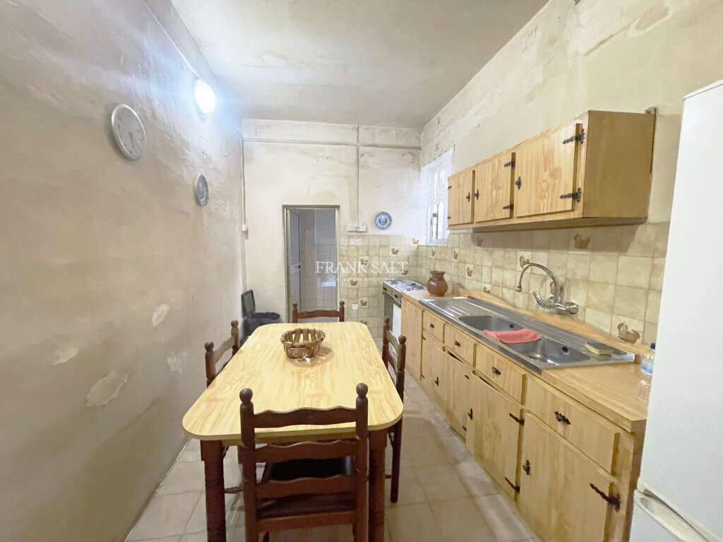 Paola, 1 Bedroom Bedrooms, ,1 BathroomBathrooms,For Sale,FRSA-922819