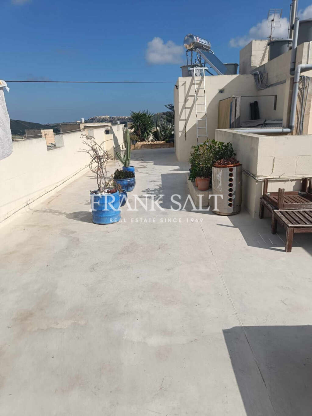 Xewkija, Gozo, 3 Bedrooms Bedrooms, ,For Sale,FRSA-923043