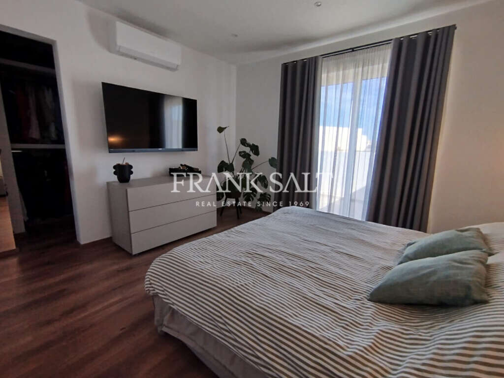 Zabbar, 3 Bedrooms Bedrooms, ,2 BathroomsBathrooms,For Sale,FRSA-923038