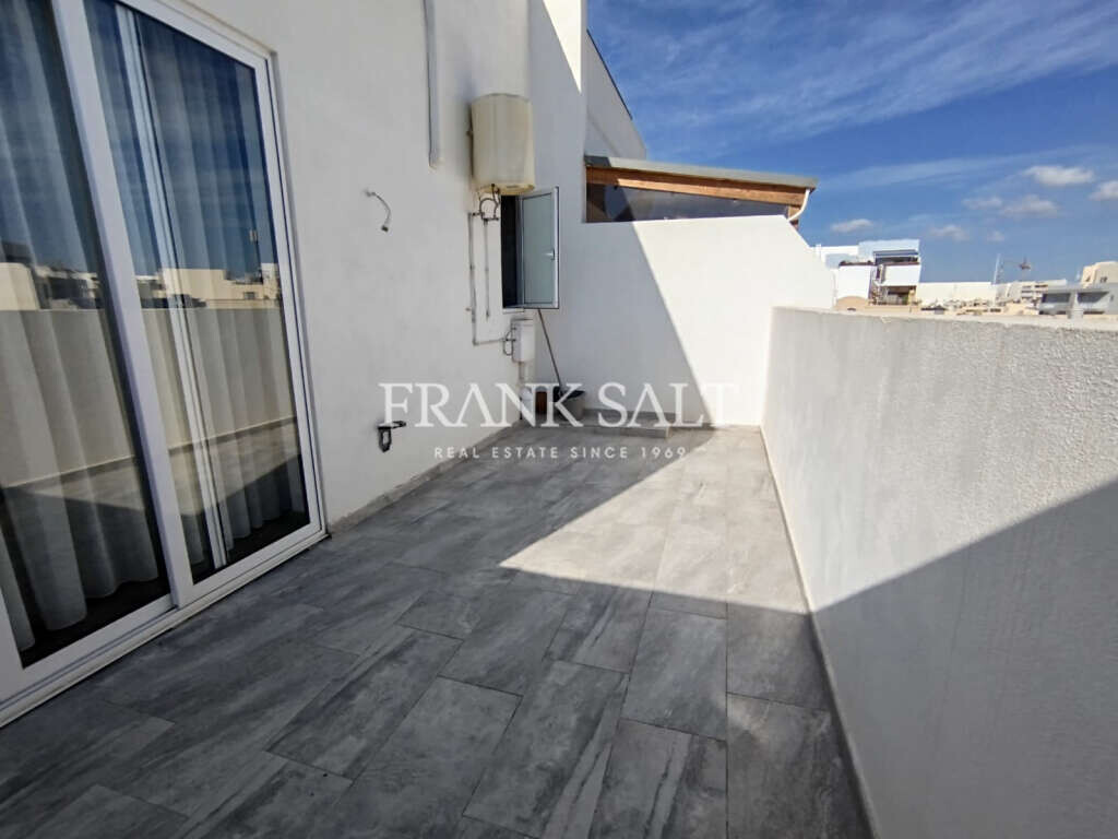 Zabbar, 3 Bedrooms Bedrooms, ,2 BathroomsBathrooms,For Sale,FRSA-923038