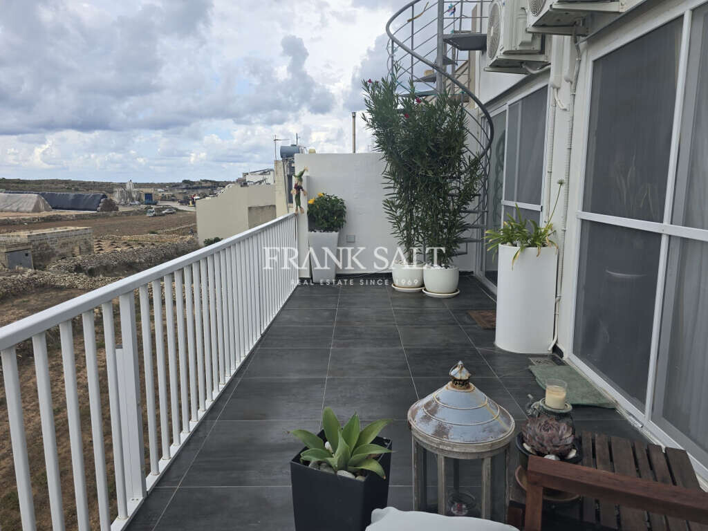 Sannat, Gozo, 2 Bedrooms Bedrooms, ,For Sale,FRSA-923032