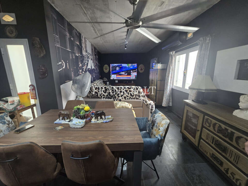 Sannat, Gozo, 2 Bedrooms Bedrooms, ,For Sale,FRSA-923032