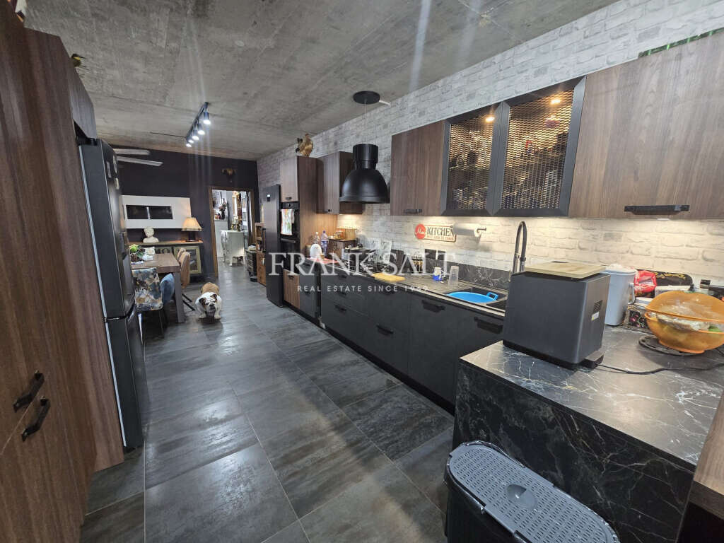 Sannat, Gozo, 2 Bedrooms Bedrooms, ,For Sale,FRSA-923032