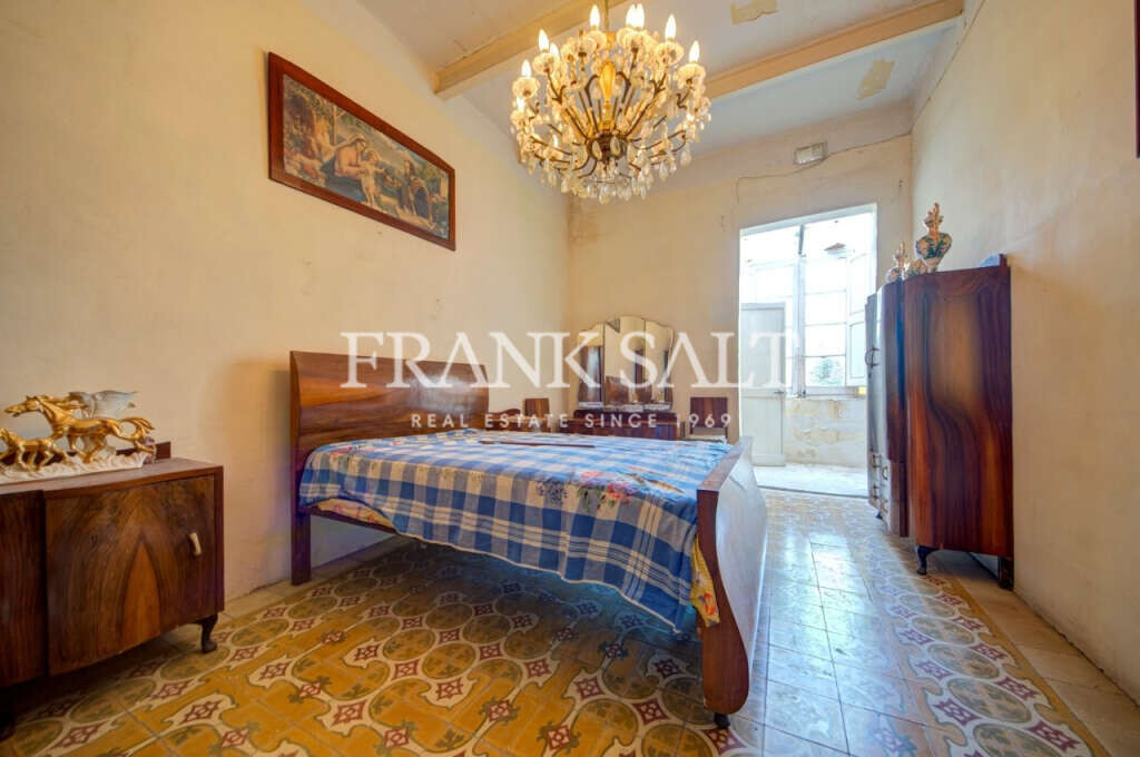 Birkirkara, 2 Bedrooms Bedrooms, ,1 BathroomBathrooms,For Sale,FRSA-922032