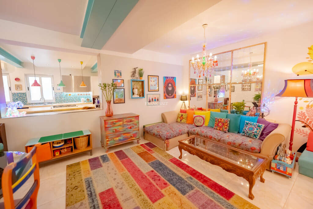 Mellieha, 5 Bedrooms Bedrooms, ,3 BathroomsBathrooms,For Sale,FRSA-922760