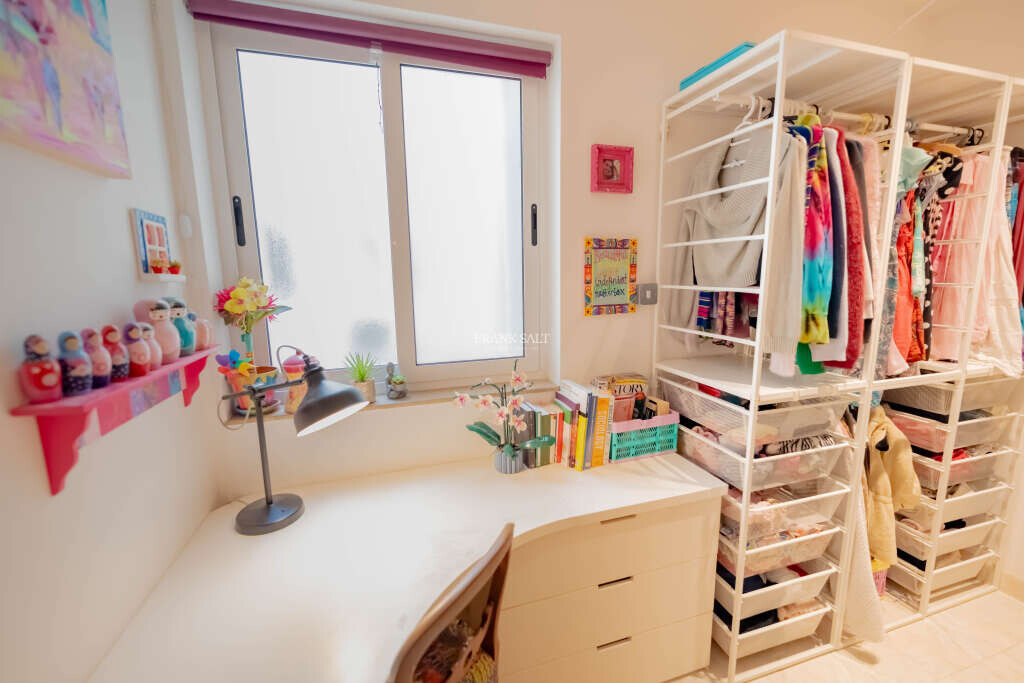 Mellieha, 5 Bedrooms Bedrooms, ,3 BathroomsBathrooms,For Sale,FRSA-922760