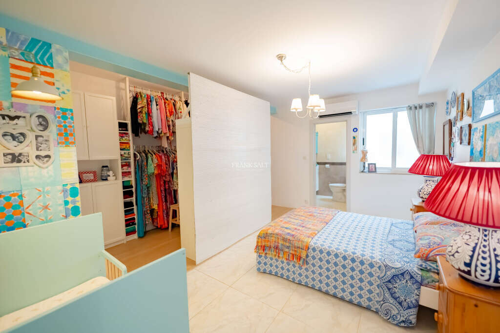 Mellieha, 5 Bedrooms Bedrooms, ,3 BathroomsBathrooms,For Sale,FRSA-922760