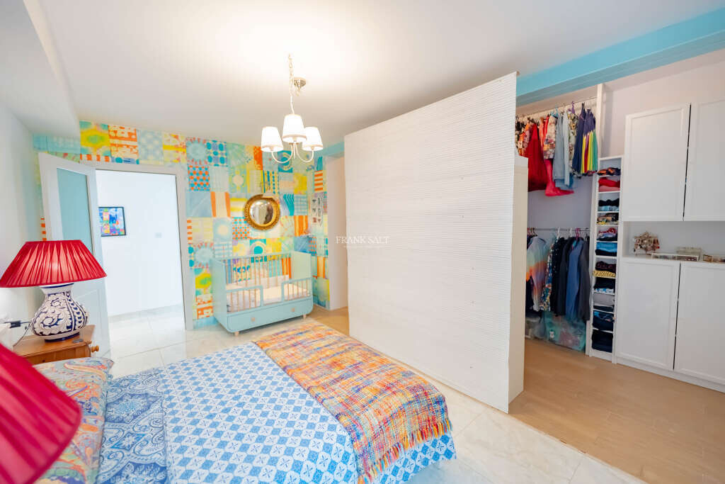 Mellieha, 5 Bedrooms Bedrooms, ,3 BathroomsBathrooms,For Sale,FRSA-922760