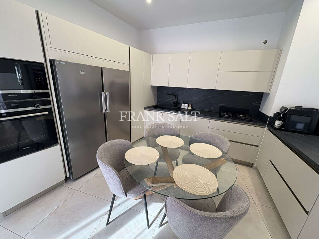 Marsaxlokk, 3 Bedrooms Bedrooms, ,1 BathroomBathrooms,For Sale,FRSA-922448