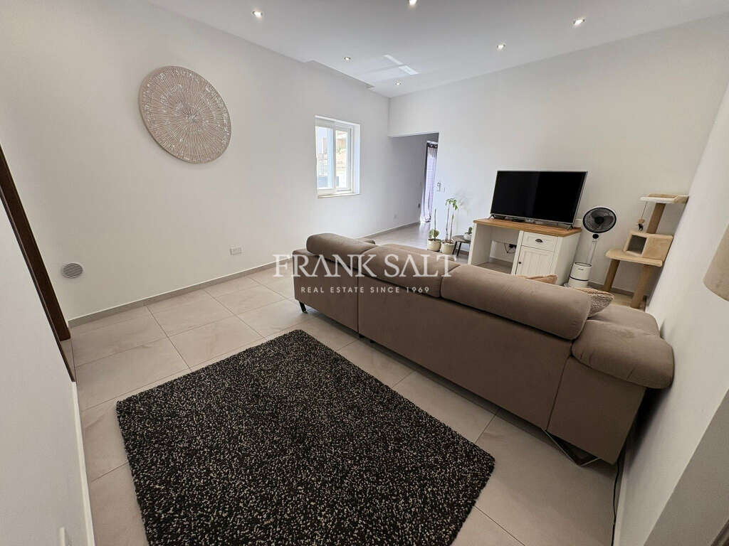 Marsaxlokk, 3 Bedrooms Bedrooms, ,1 BathroomBathrooms,For Sale,FRSA-922448