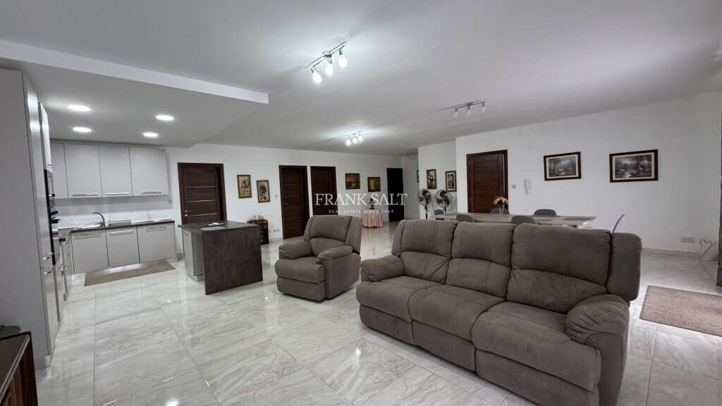 Tal-Ibrag, 3 Bedrooms Bedrooms, ,For Sale,FRSA-922698