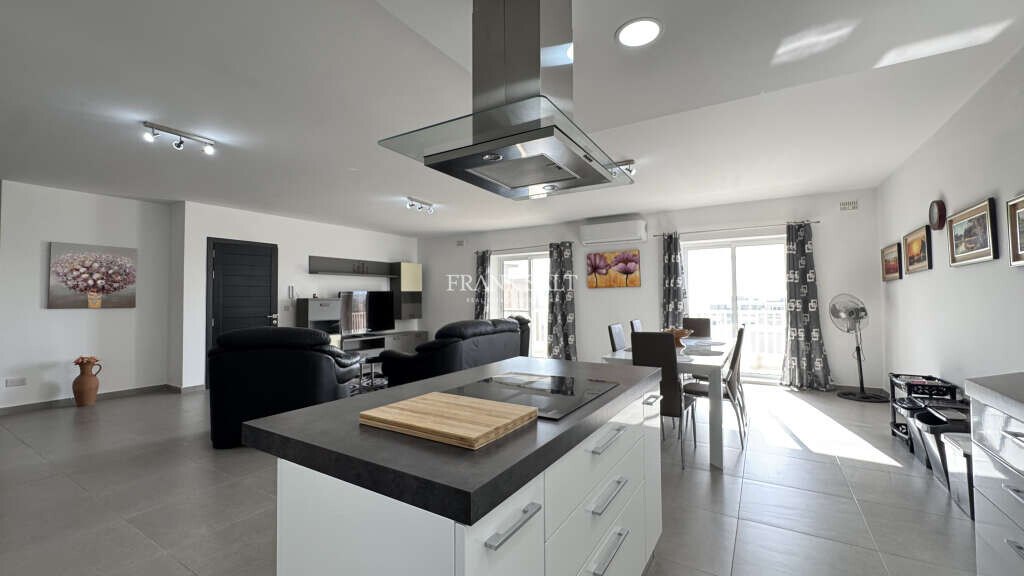 Tal-Ibrag, 3 Bedrooms Bedrooms, ,For Sale,FRSA-922697