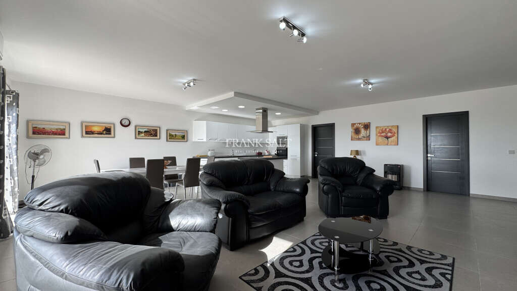 Tal-Ibrag, 3 Bedrooms Bedrooms, ,For Sale,FRSA-922697