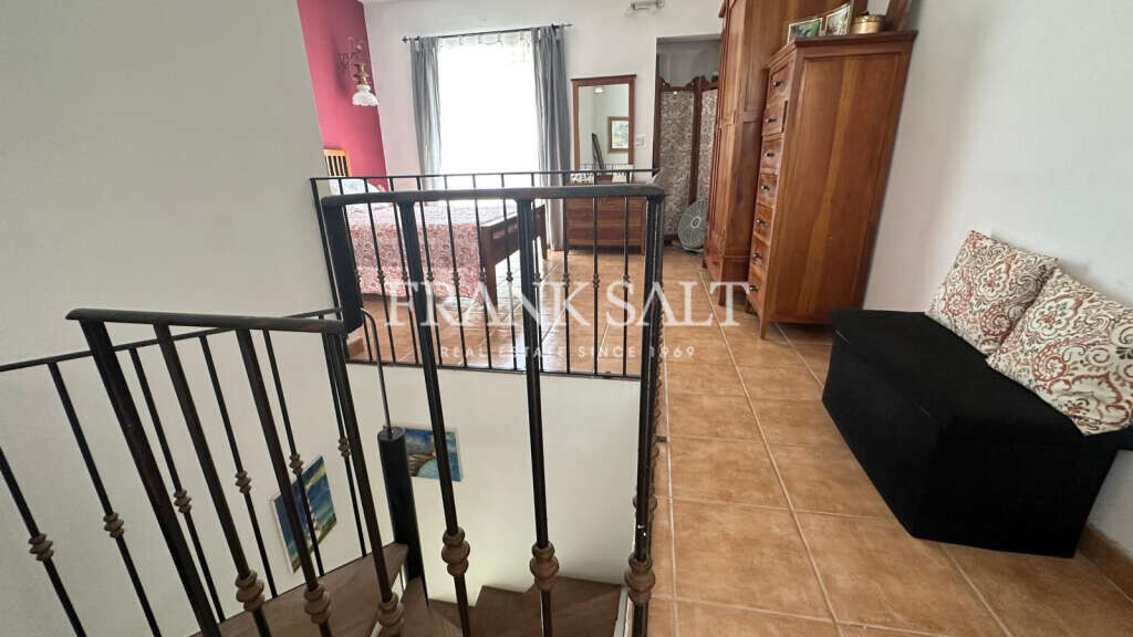 St Pauls Bay, 2 Bedrooms Bedrooms, ,1 BathroomBathrooms,For Sale,FRSA-922688