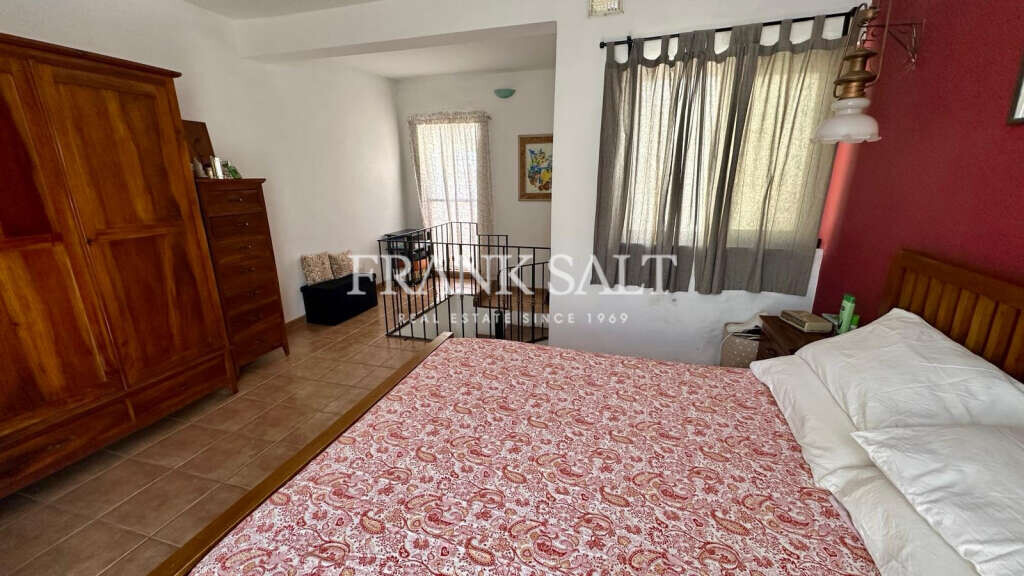 St Pauls Bay, 2 Bedrooms Bedrooms, ,1 BathroomBathrooms,For Sale,FRSA-922688