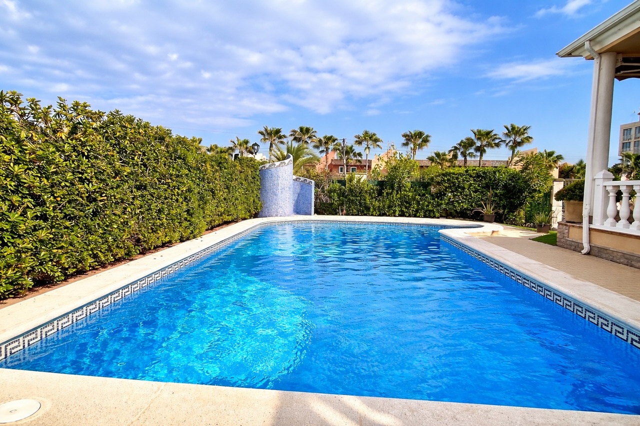 6 Bed, 5 Bath, HouseFor Sale, La Mata, Alicante