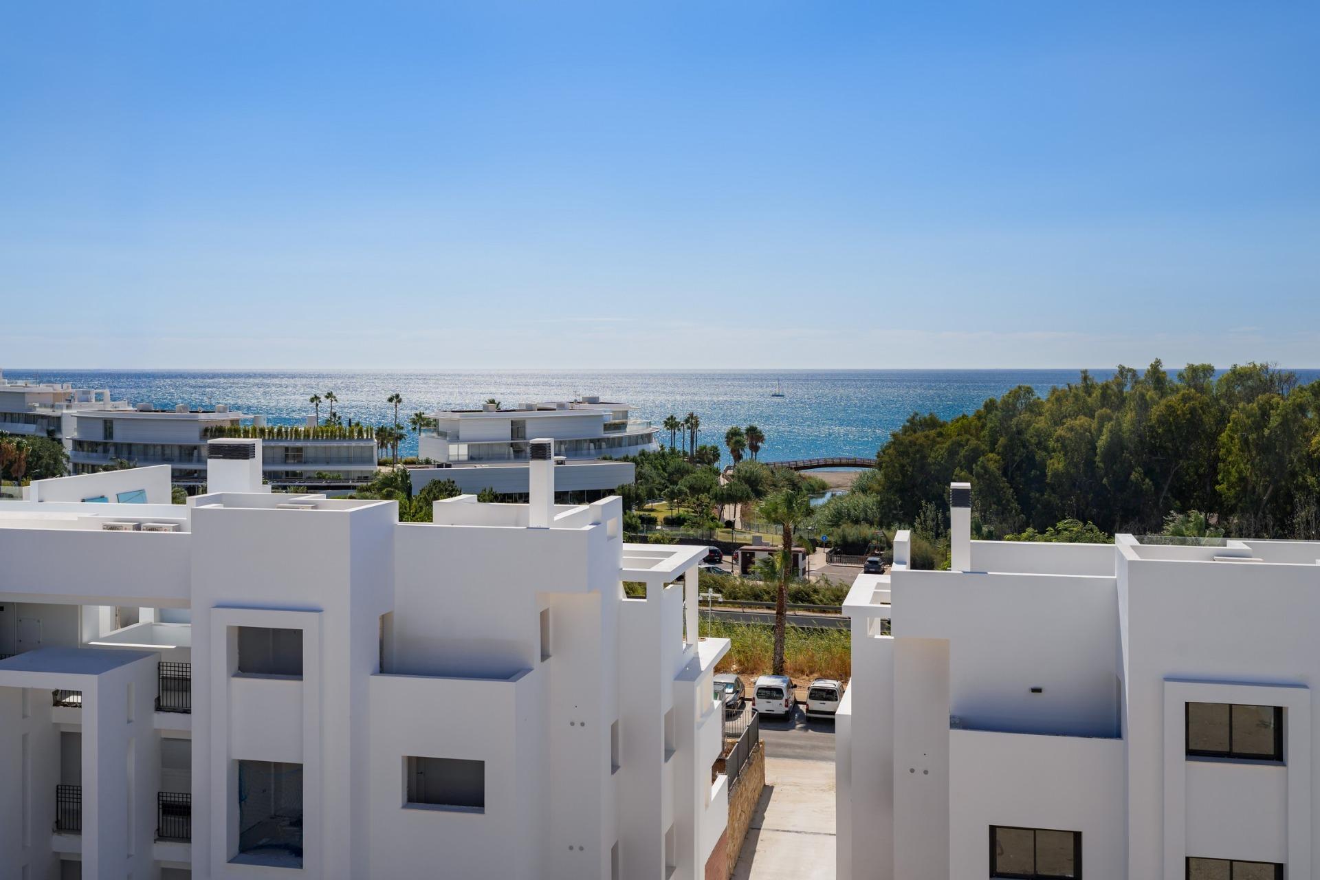 3 Bed, 2 Bath, ApartmentFor Sale, Estepona, Malaga