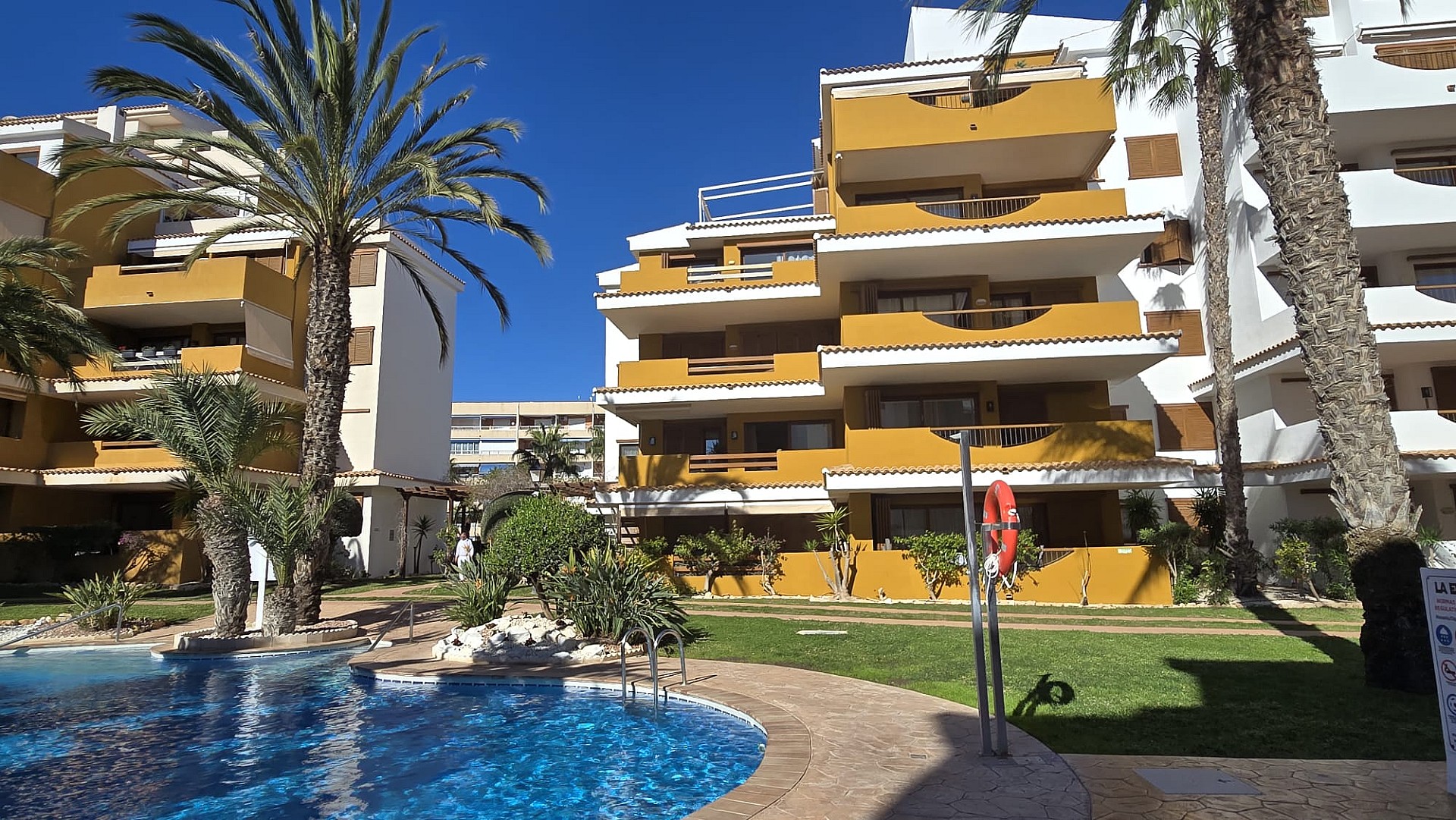 2 Bed, 2 Bath, ApartmentFor Sale, Punta Prima, Alicante