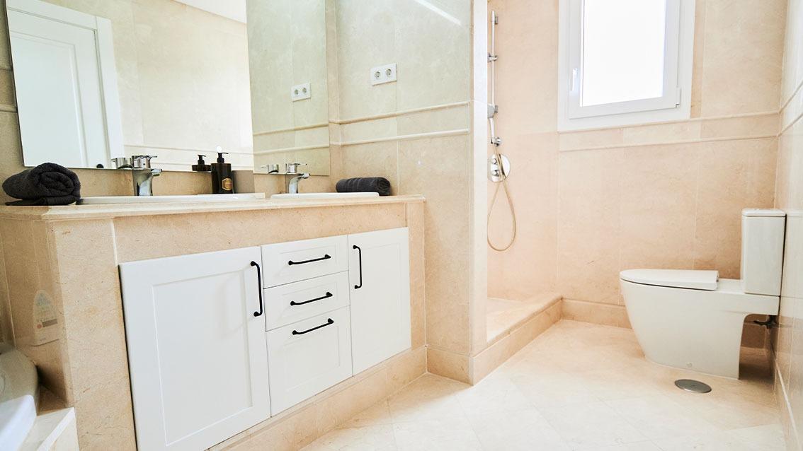 2 Bed, 1 Bath, ApartmentFor Sale, Marbella, Malaga