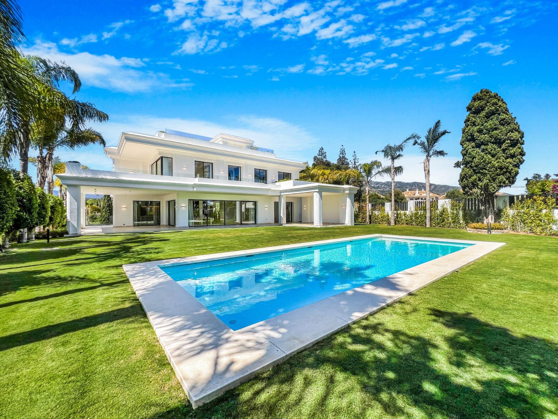 6 Bed, 6 Bath, HouseFor Sale, Marbella, Malaga