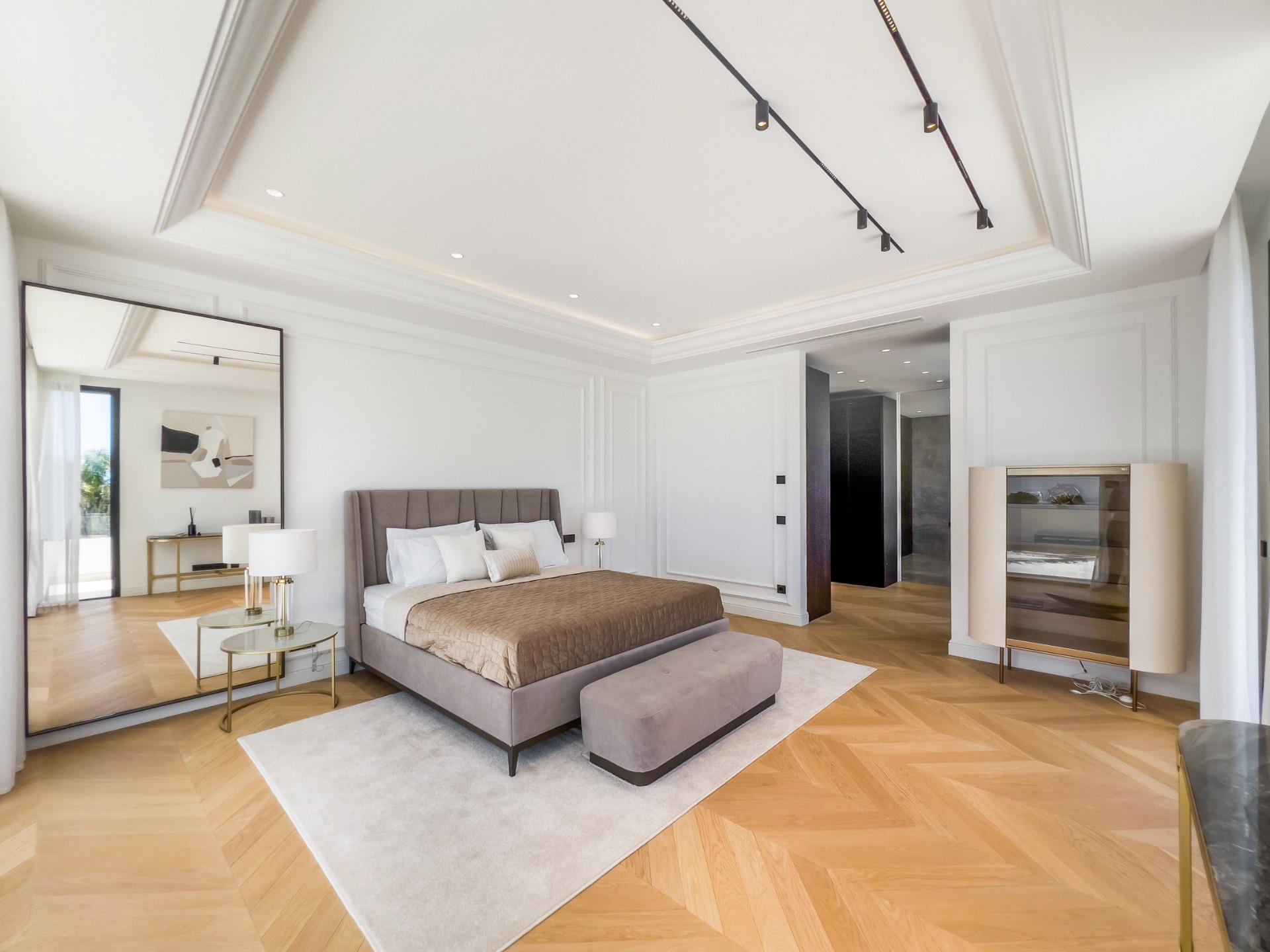 6 Bed, 6 Bath, HouseFor Sale, Marbella, Malaga