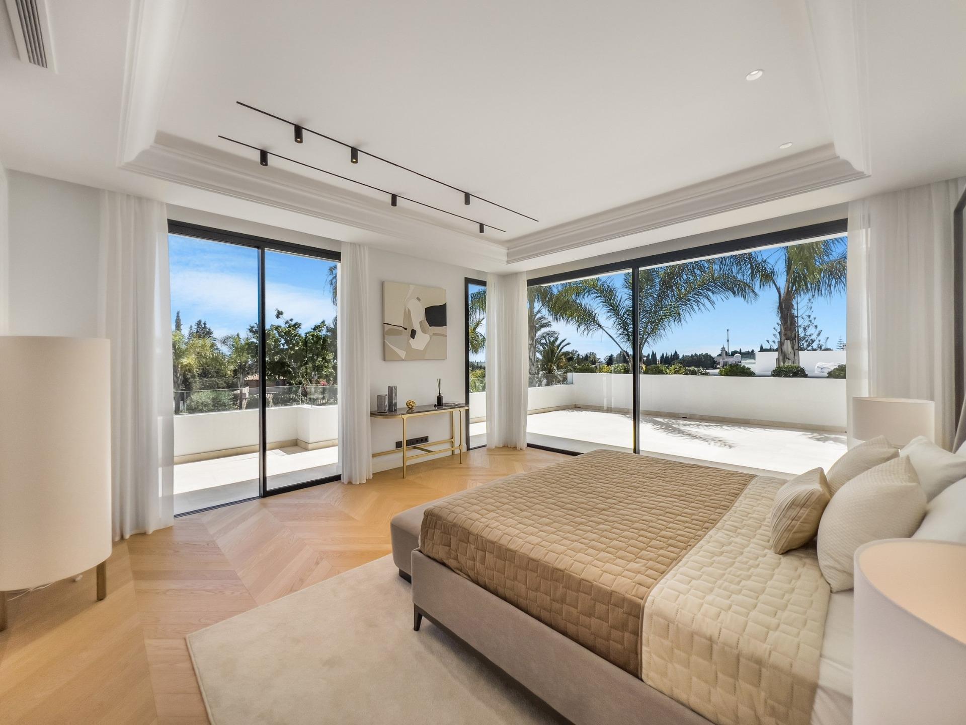 6 Bed, 6 Bath, HouseFor Sale, Marbella, Malaga