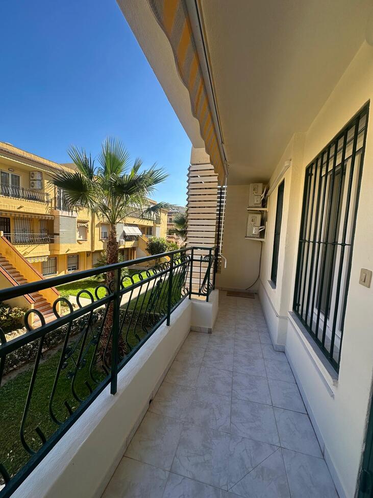 3 Bed, 1 Bath, ApartmentFor Sale, Torrevieja, Alicante