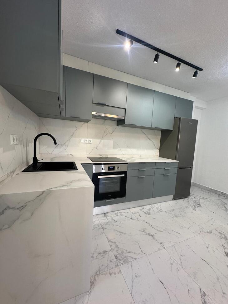 3 Bed, 1 Bath, ApartmentFor Sale, Torrevieja, Alicante