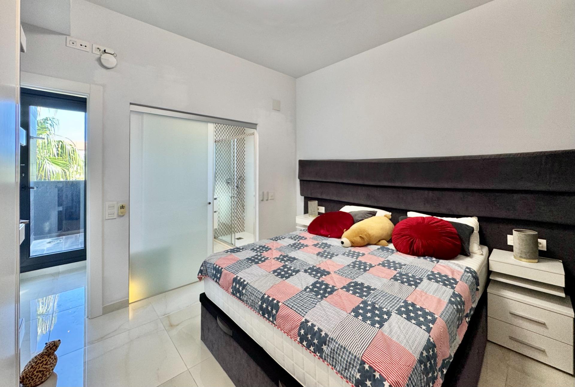 4 Bed, 4 Bath, HouseFor Sale, Orihuela Costa, Alicante