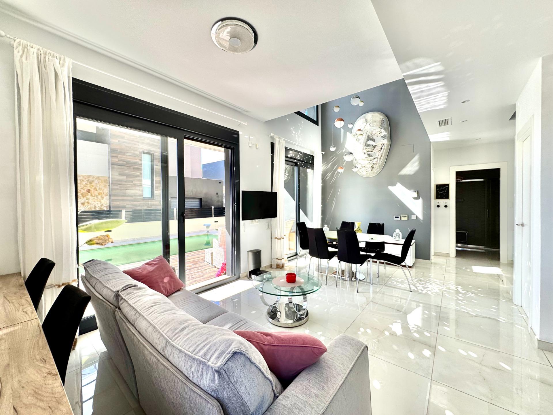 4 Bed, 4 Bath, HouseFor Sale, Orihuela Costa, Alicante