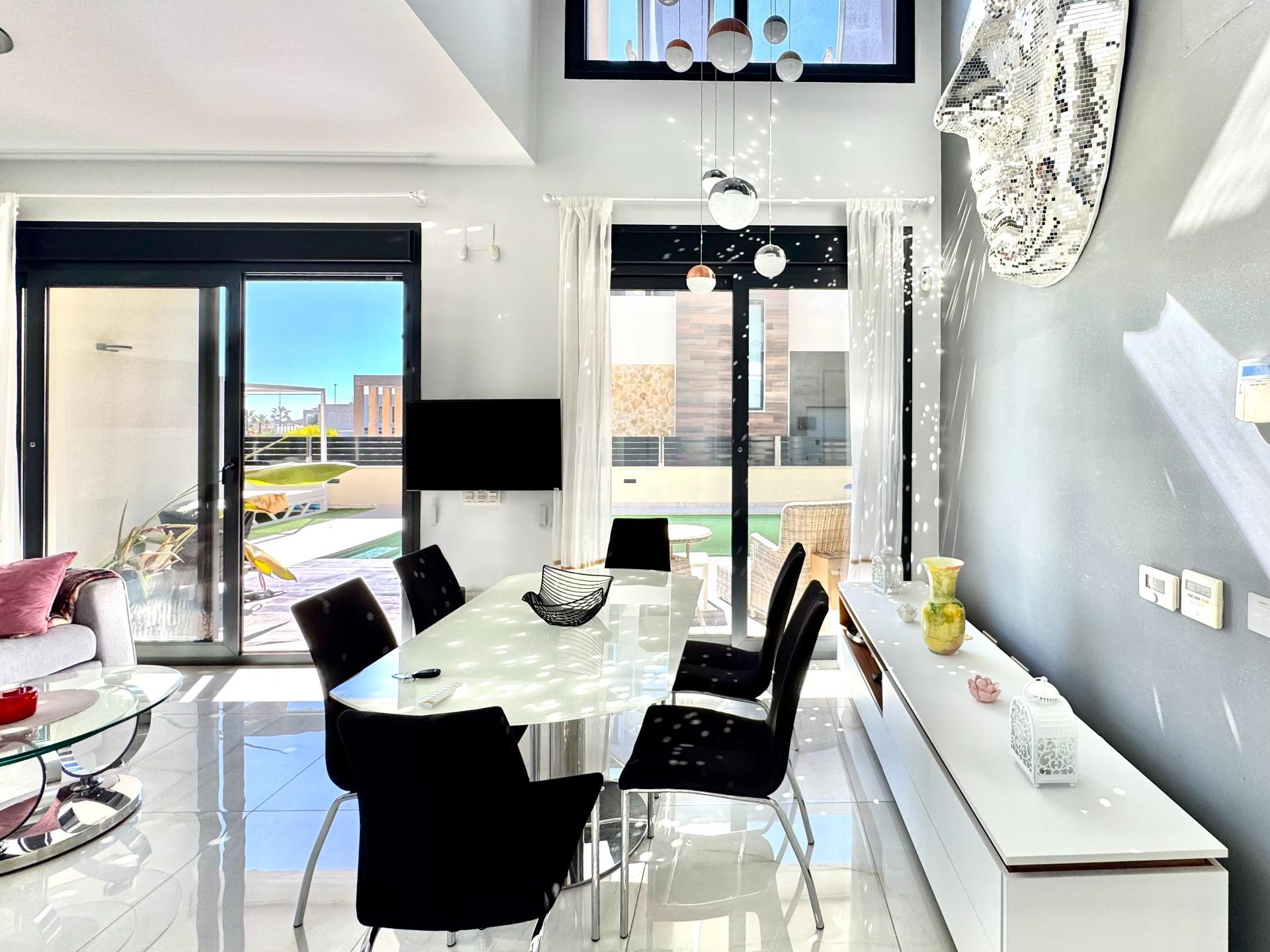 4 Bed, 4 Bath, HouseFor Sale, Orihuela Costa, Alicante