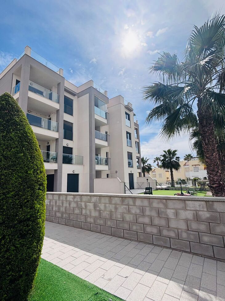 2 Bed, 2 Bath, ApartmentFor Sale, Villamartin, Alicante