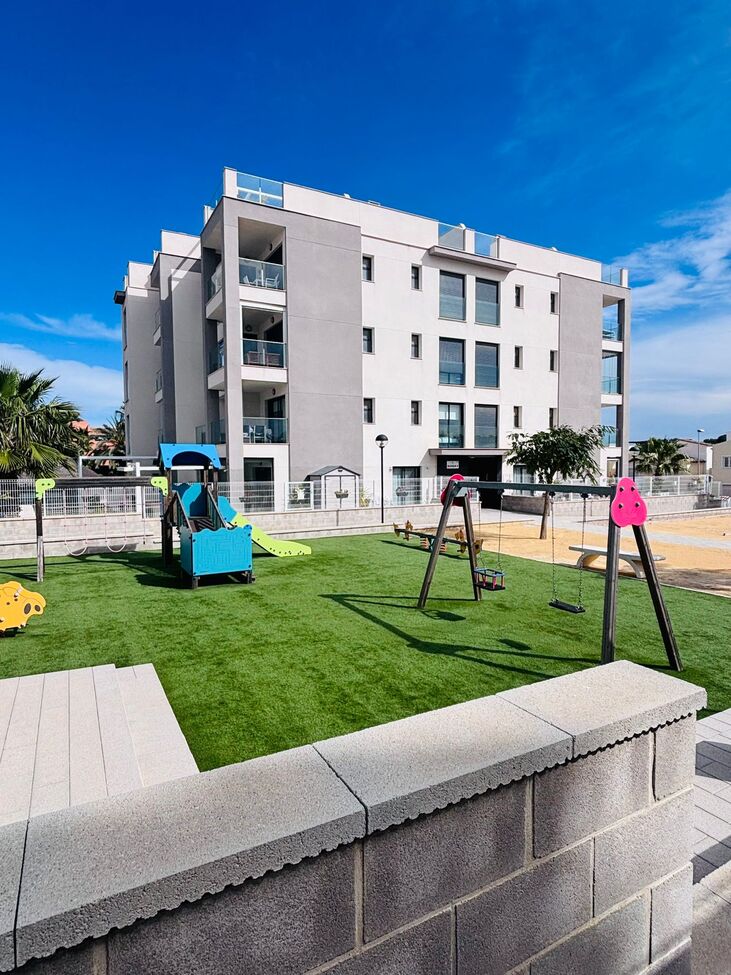 2 Bed, 2 Bath, ApartmentFor Sale, Villamartin, Alicante