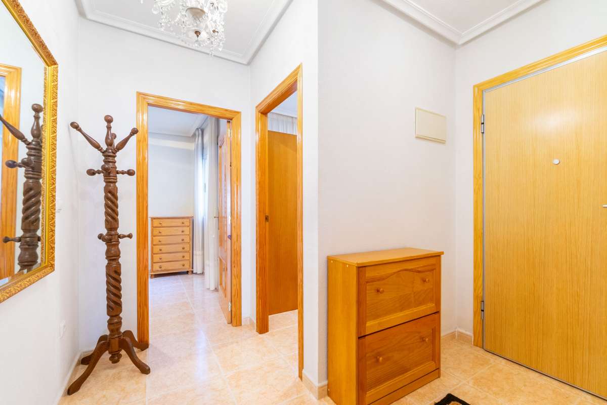 3 Bed, 2 Bath, ApartmentFor Sale, Torrevieja, Alicante