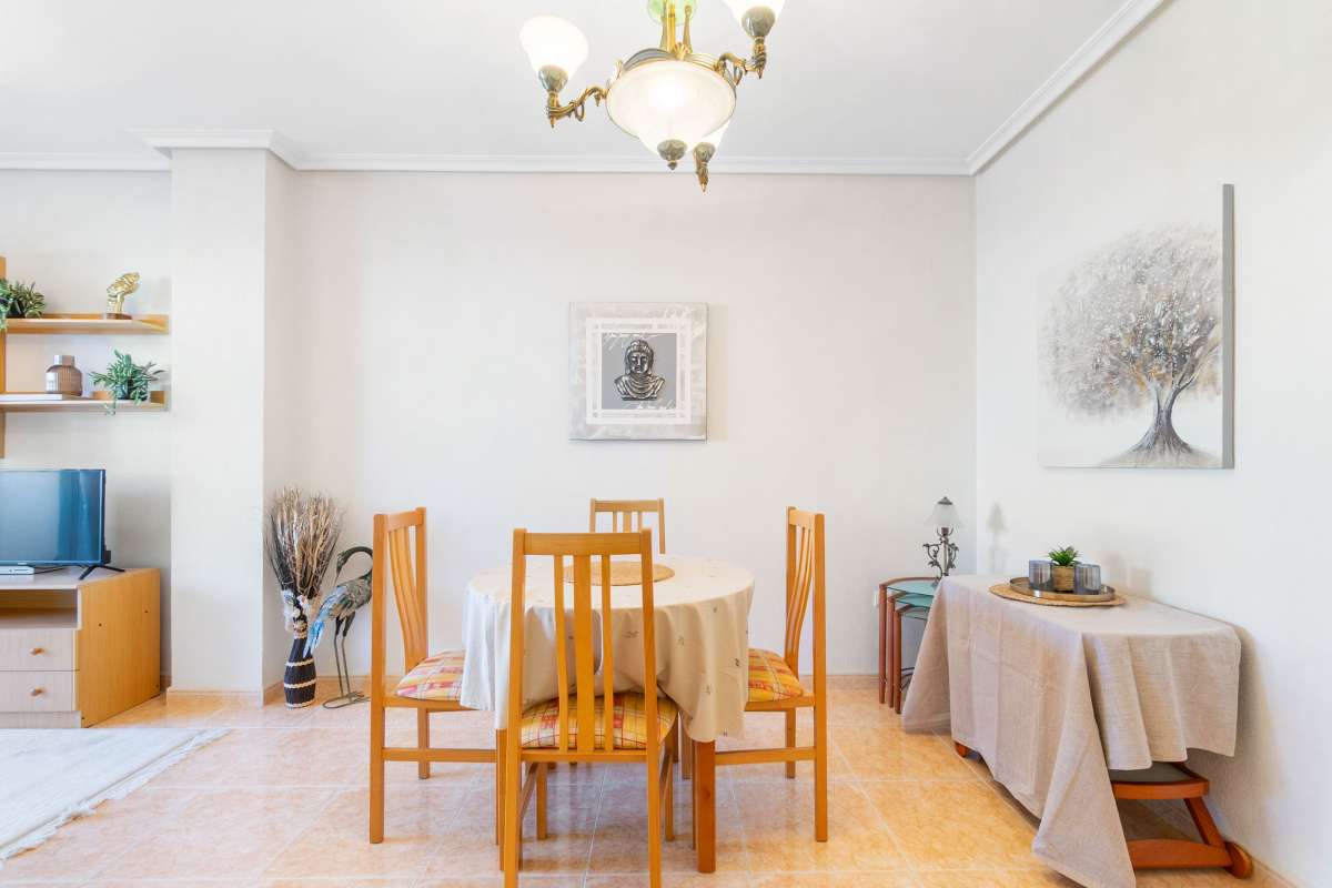 3 Bed, 2 Bath, ApartmentFor Sale, Torrevieja, Alicante
