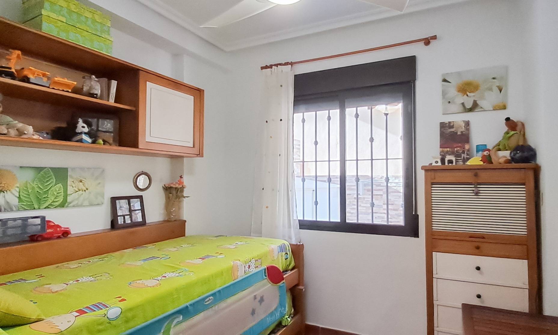 2 Bed, 1 Bath, ApartmentFor Sale, Torrevieja, Alicante
