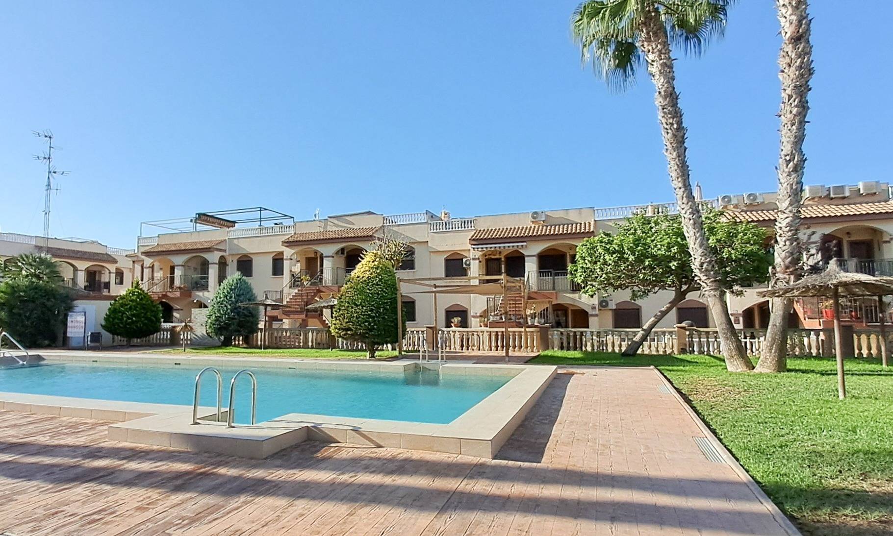 2 Bed, 1 Bath, ApartmentFor Sale, Torrevieja, Alicante