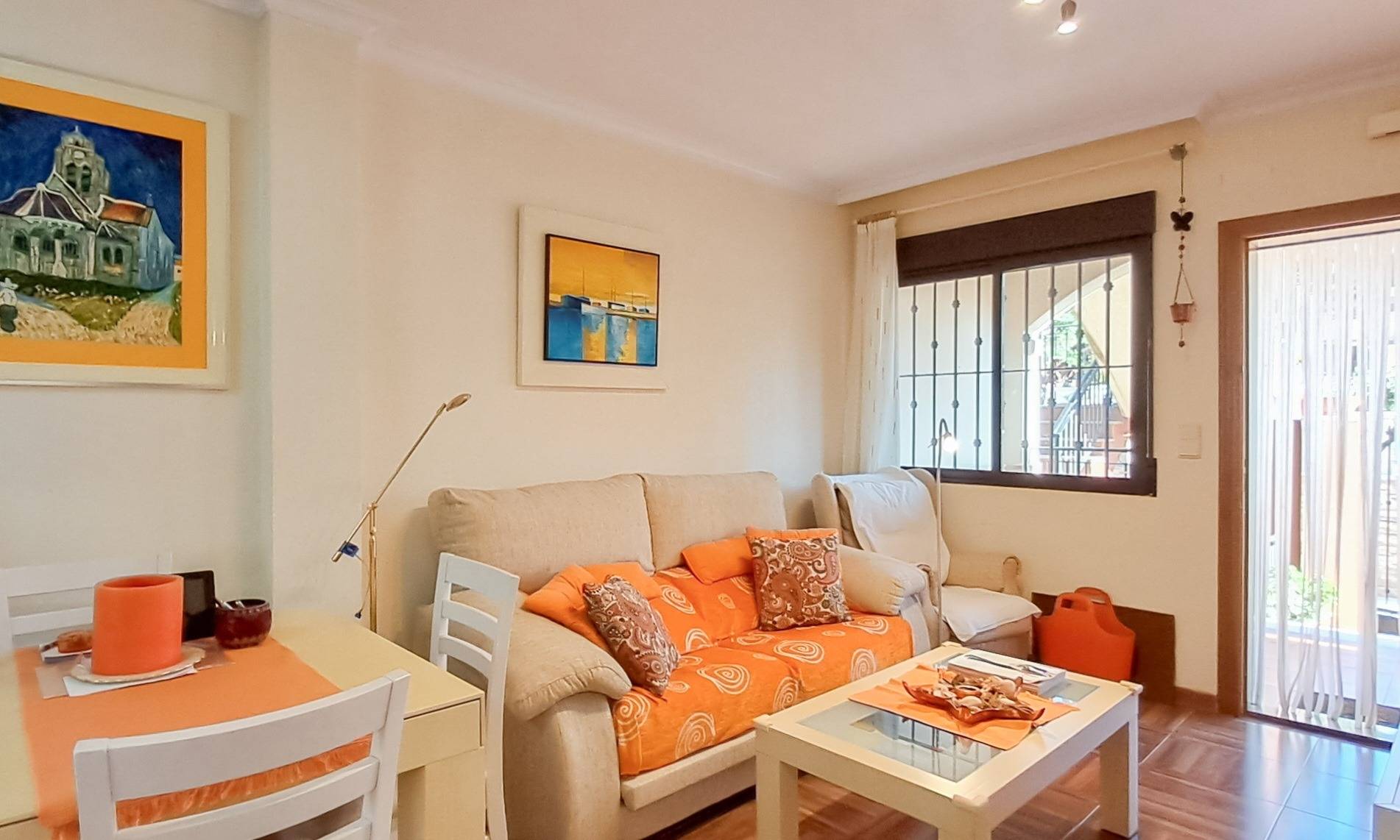 2 Bed, 1 Bath, ApartmentFor Sale, Torrevieja, Alicante