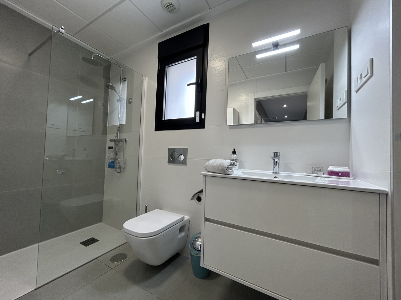 5 Bed, 4 Bath, HouseFor Sale, Los Balcones, Alicante