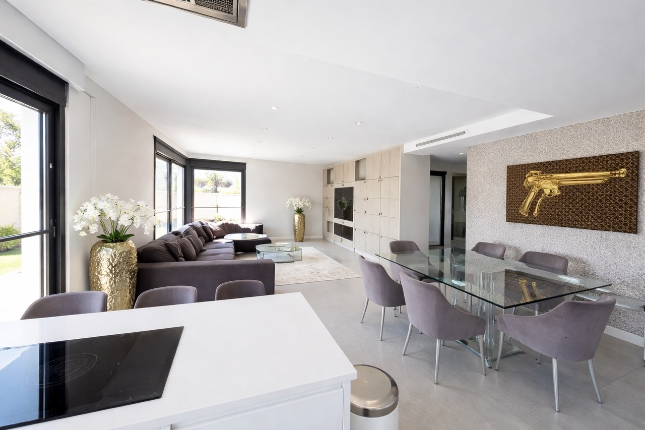 5 Bed, 4 Bath, HouseFor Sale, Los Balcones, Alicante