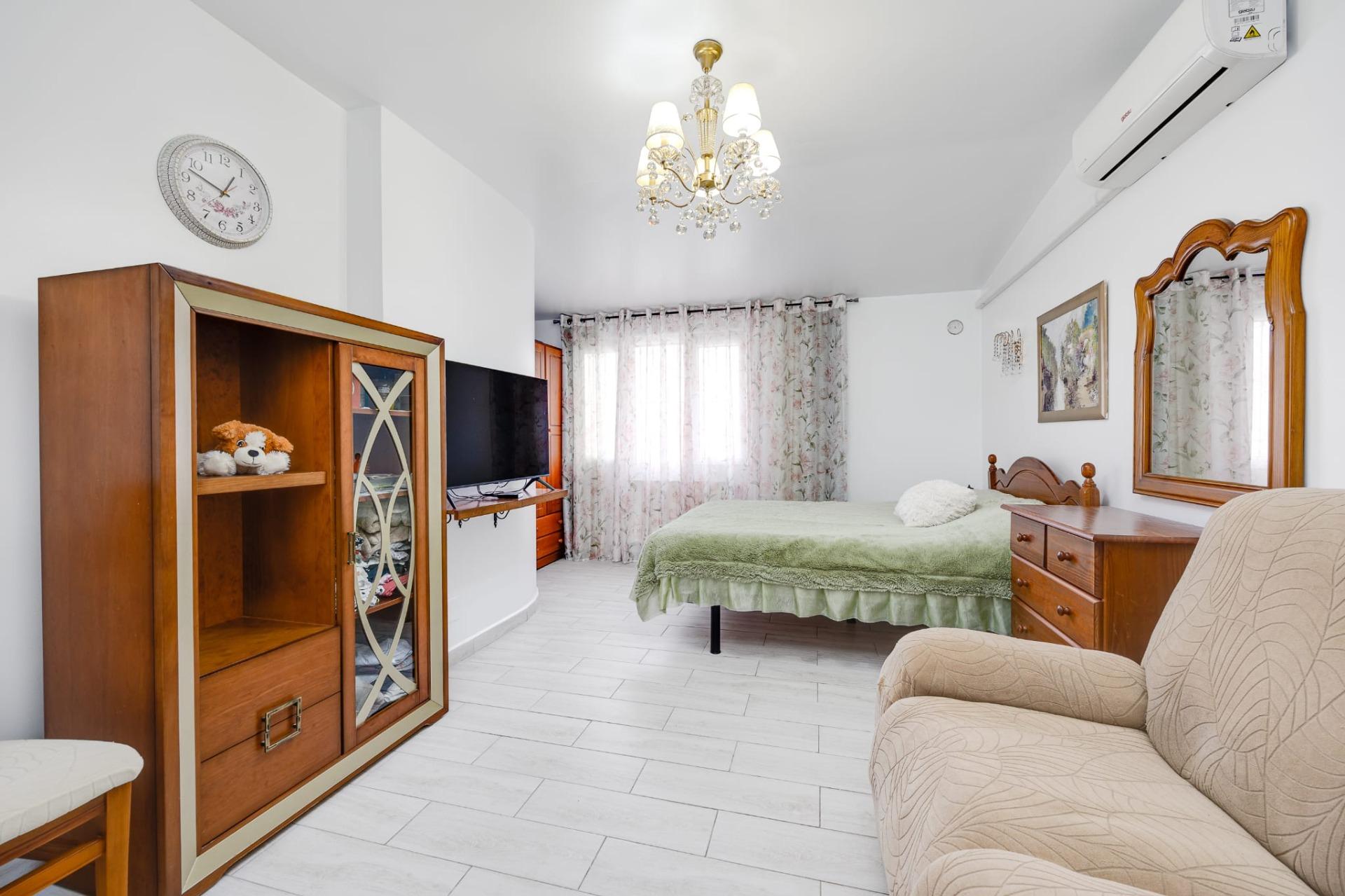 3 Bed, 1 Bath, HouseFor Sale, Torrevieja, Alicante