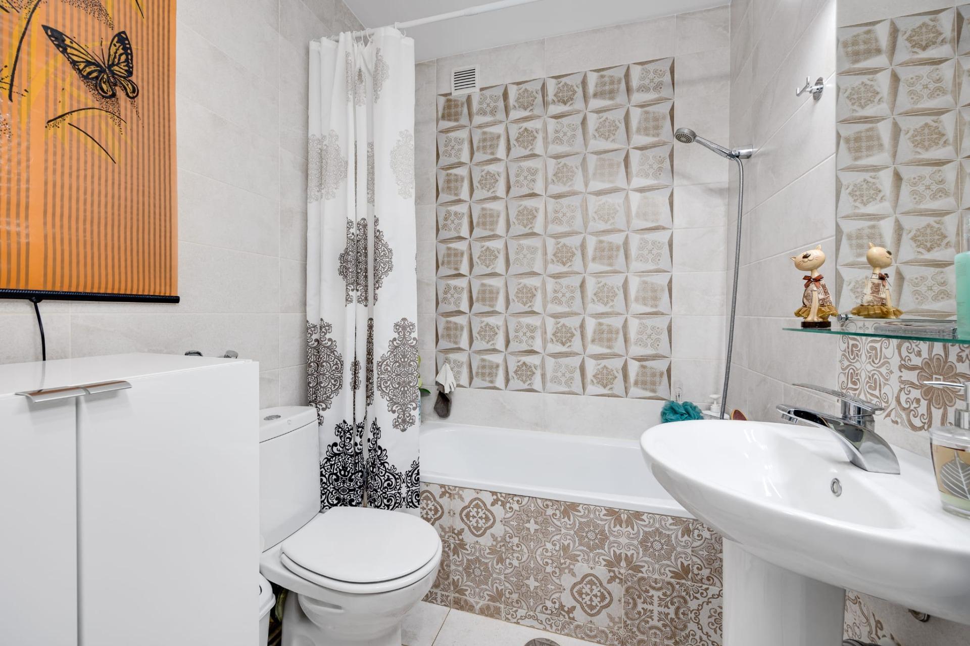 3 Bed, 1 Bath, HouseFor Sale, Torrevieja, Alicante