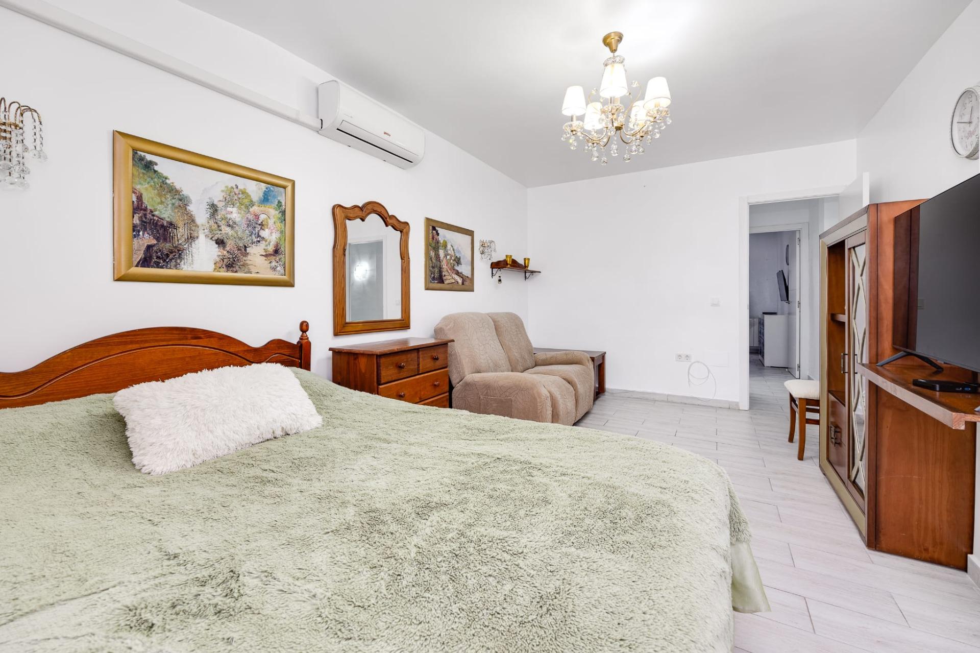 3 Bed, 1 Bath, HouseFor Sale, Torrevieja, Alicante