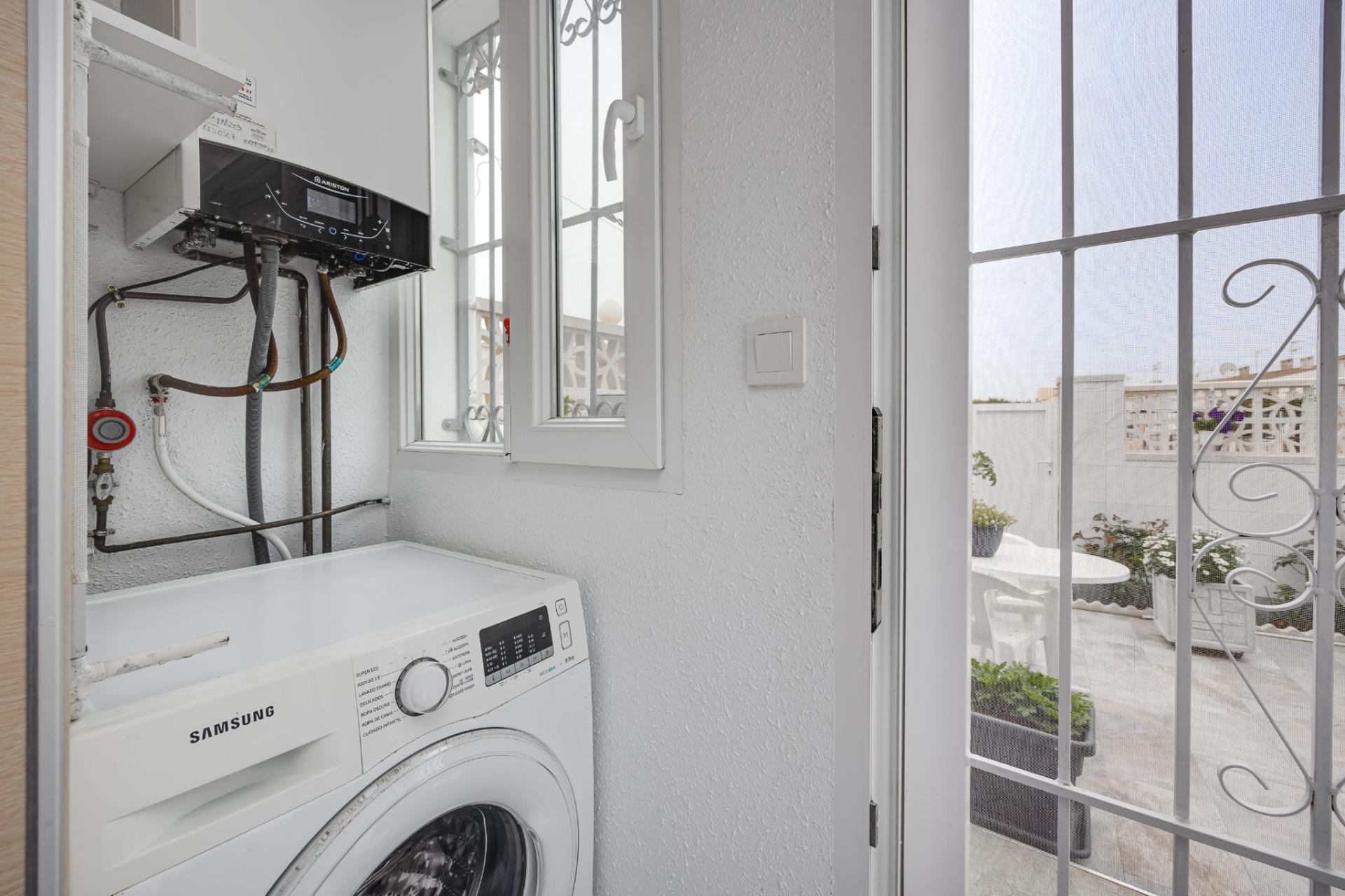 3 Bed, 1 Bath, HouseFor Sale, Torrevieja, Alicante