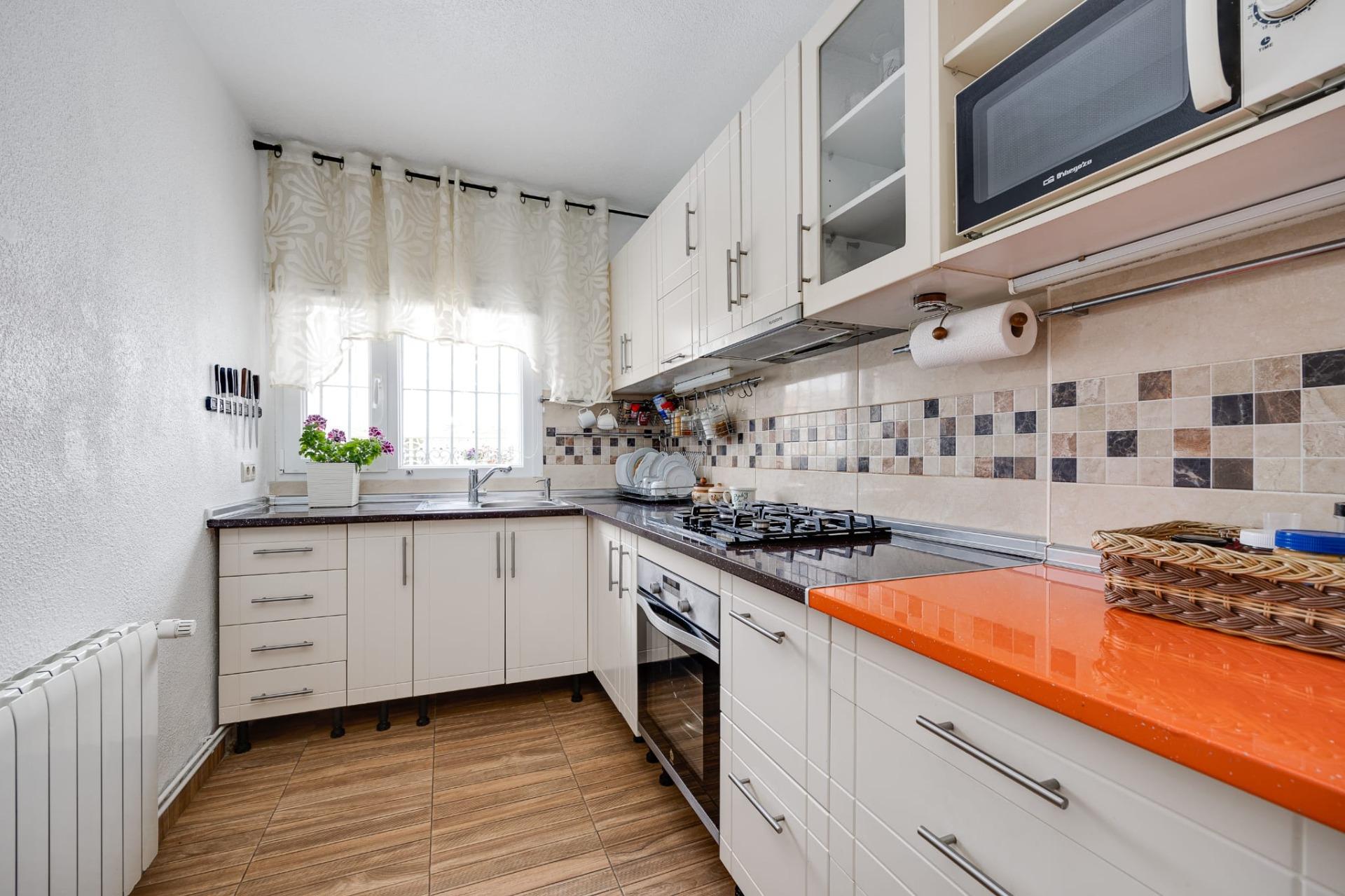 3 Bed, 1 Bath, HouseFor Sale, Torrevieja, Alicante